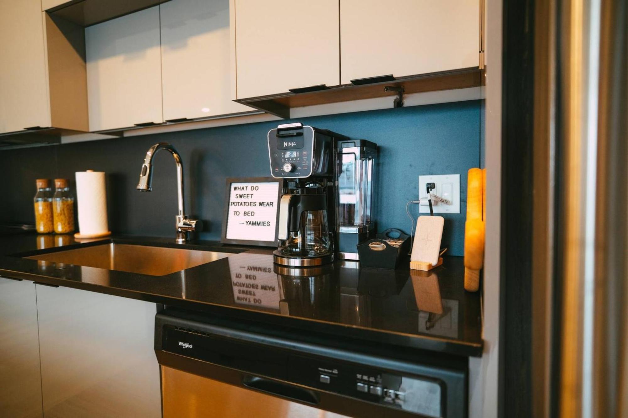 דירות הליפקס Chic Cozy Retreat - 2Br - Stunning North End Views מראה חיצוני תמונה